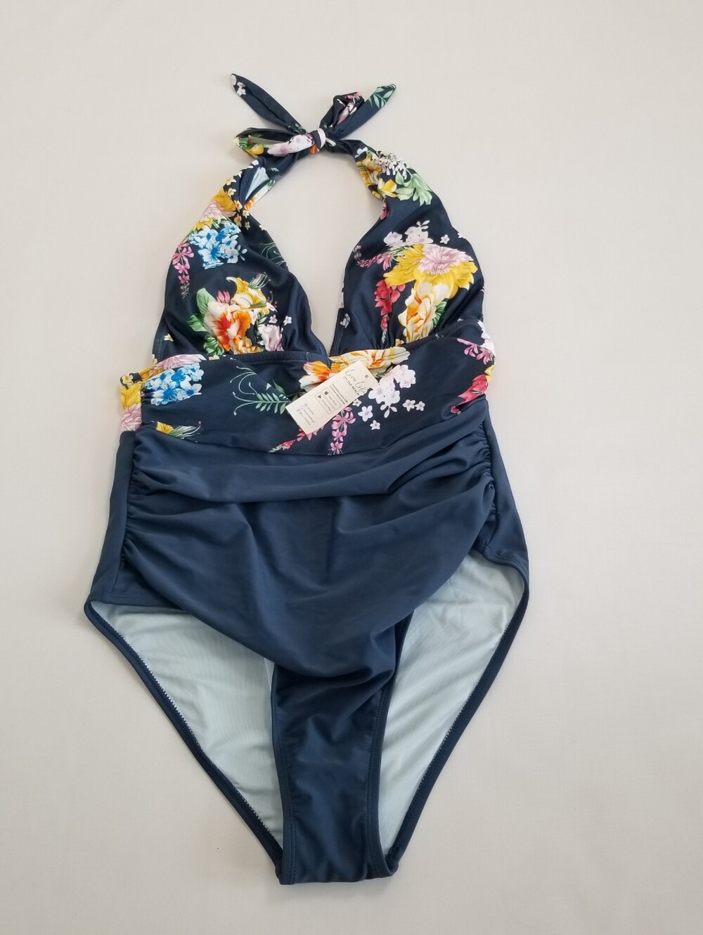 Cupshe One Piece Ruched Swimsuit Size Large NWT
